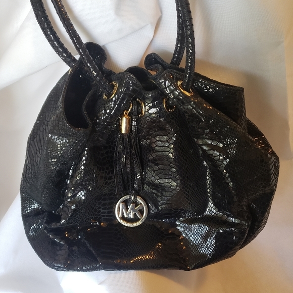 Michael Kors Black Snake Skin Hobo Large like new - Picture 1 of 10